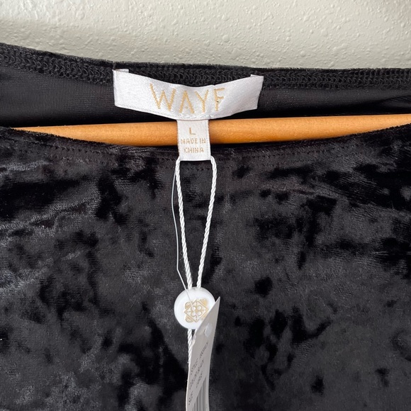 WAYF Black Crushed Velvet Long Sleeve Ruched Sides Dress Size Large NWT - Picture 7 of 10